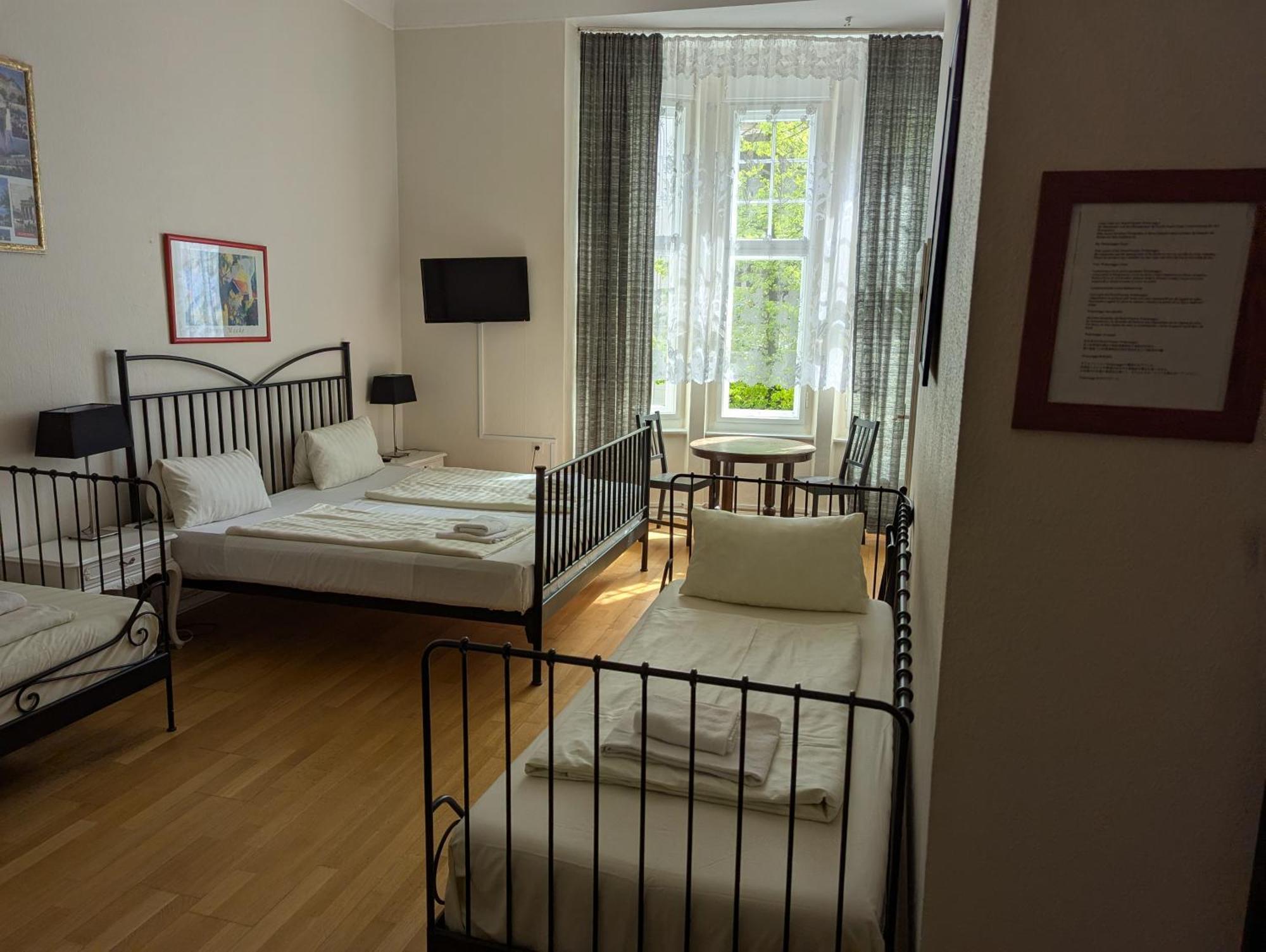 Waizenegger Am Kurfuerstendamm Berlijn