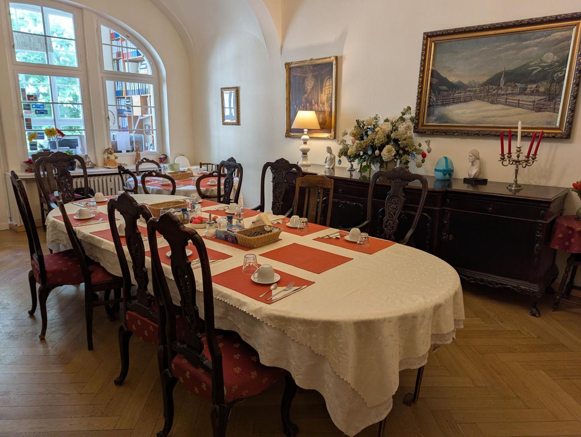 Waizenegger Am Kurfuerstendamm Gasthuis 2*